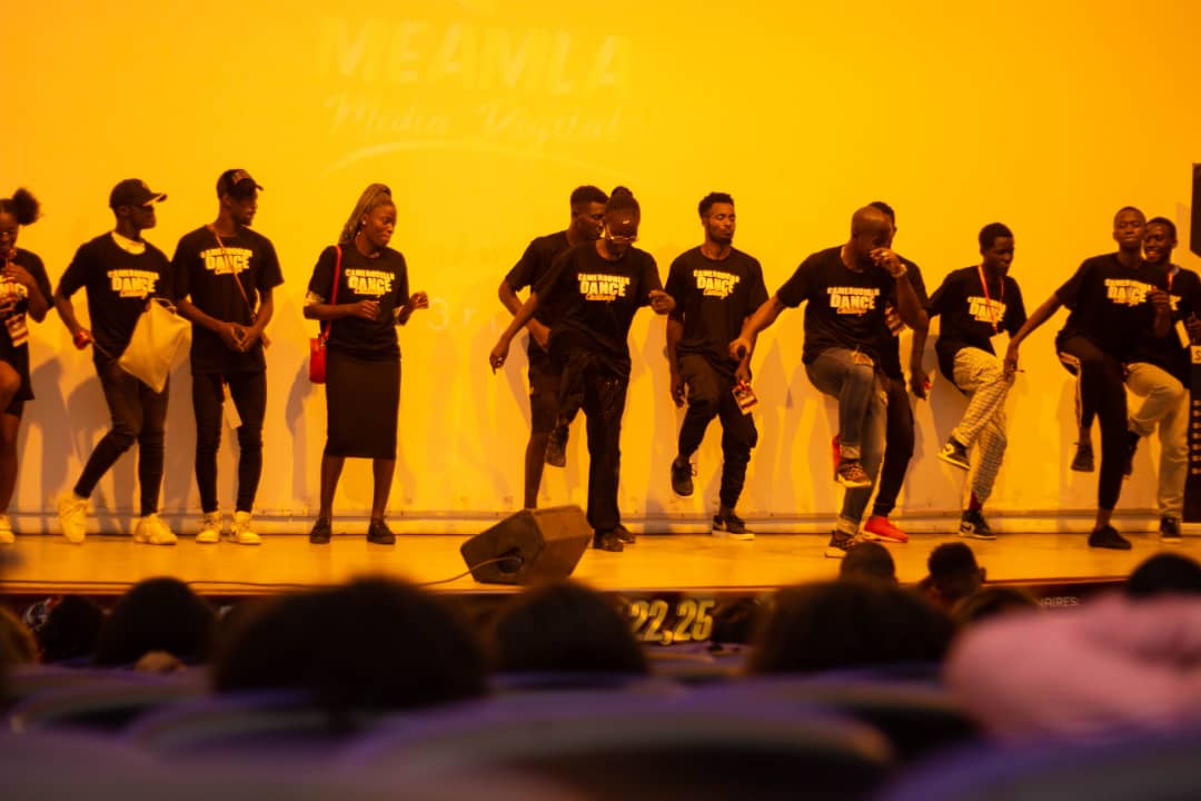 « CAMEROONIAN DANCE CHALLENGE : ÇA DANCE DÉJÀ »