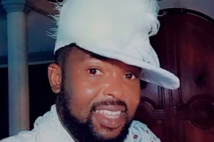 DAVID FANAGED UNE BÉNÉDICTION POUR LE CAMEROUN